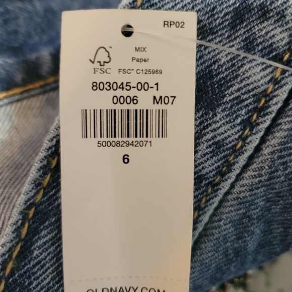 New old navy size 6 sky hi a-line denim shorts - Picture 5 of 6